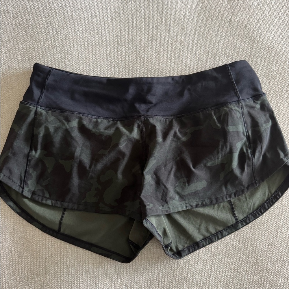 lululemon athletica Green and Black Athletic Shorts Lightweight Moisture-Wicking